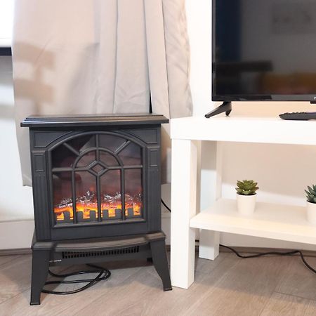 Cosy Studio With Kitchenette And Private Bathroom - 15Mins To Central London! Ngoại thất bức ảnh