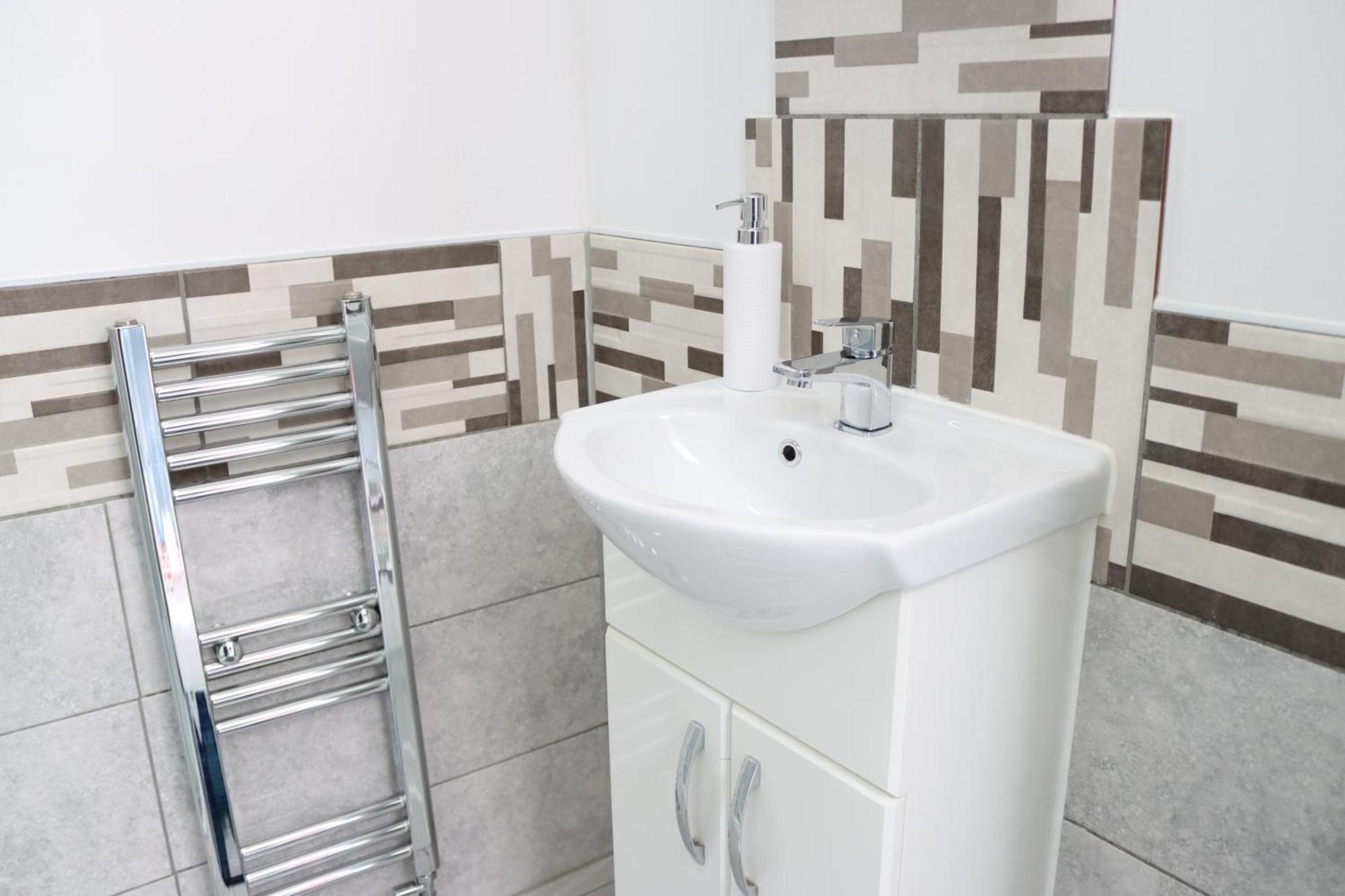 Cosy Studio With Kitchenette And Private Bathroom - 15Mins To Central London! Ngoại thất bức ảnh